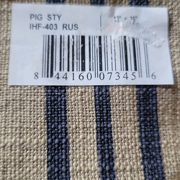 Farmhouse Table Runner 13" x 36" - Picture 5 of 7